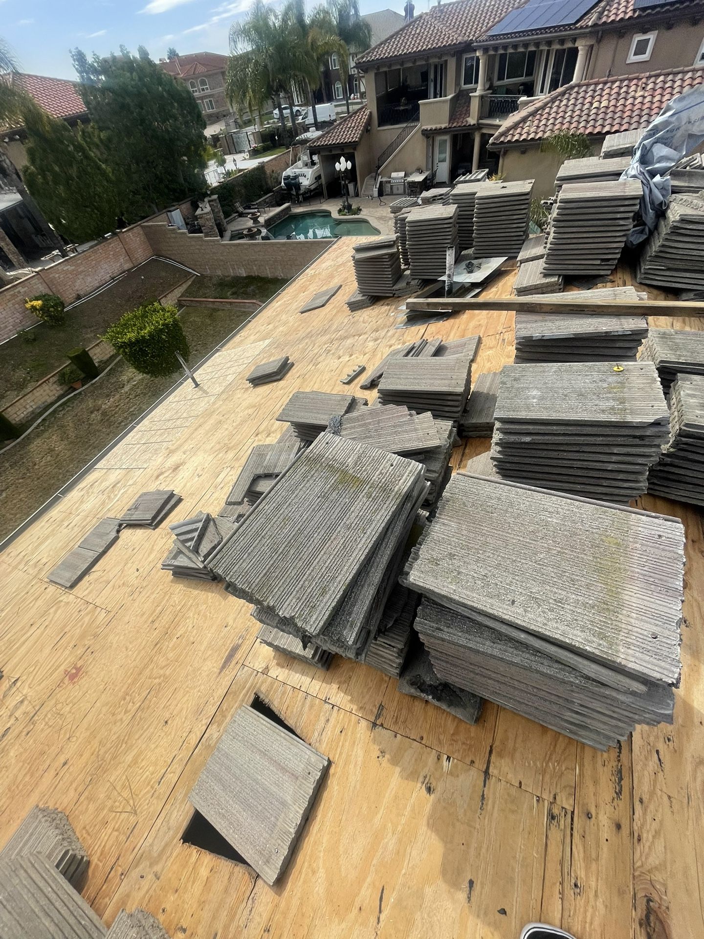 Roof / Techo / Roof Leak / Roofing/ Roof Cover / Tarp
