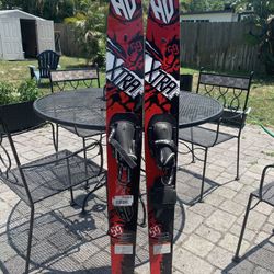 HO XTRA WATER SKIS