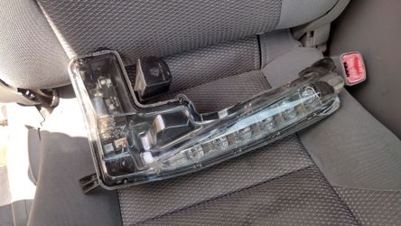 2017 2019 TOYOTA COROLLA XSE SE LEFT SIDE DAYTIME RUNNING LIGHT