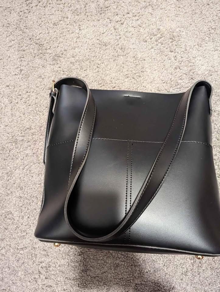 Women's Black Tote Purse