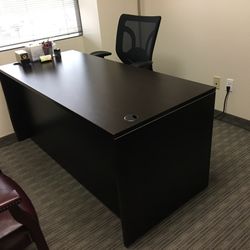 Professional Cherry Wood Desk