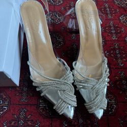 New Shoes For Women Size 7,5-8 It’s Very Beautiful For Party And Very Good Quality For $20