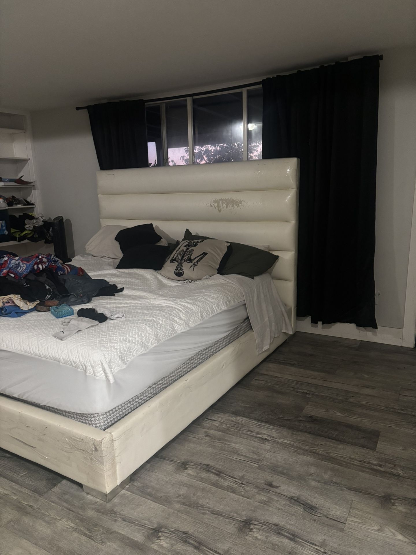 Free King bed Frame