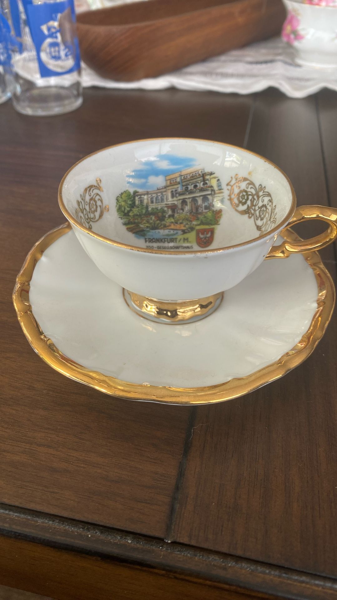 24k Gold Trim Frankfurt Zoo-Gesellschaftshaus Demitasse Teacup