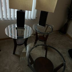 Coffee and end tables with Lamps