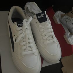 Men’s Pumas New Size 9.5