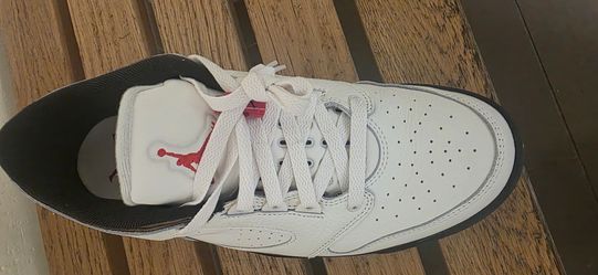 Air Jordan White Leather Sneaker size 11