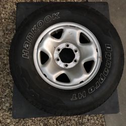 Toyota Tacoma 2nd Gen Rims And Tires And Hub Caps 6 Lug