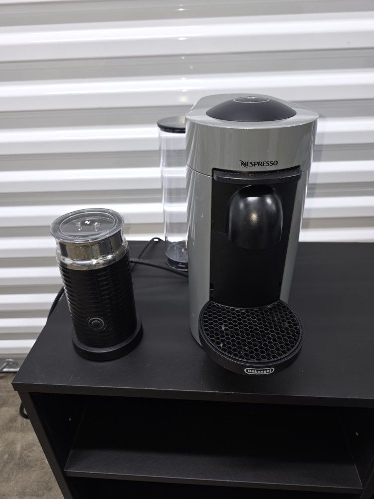 Nespresso Vertuo Plus Coffee and Espresso Maker by De'Longhi, Grey with Aeroccino Milk Frother