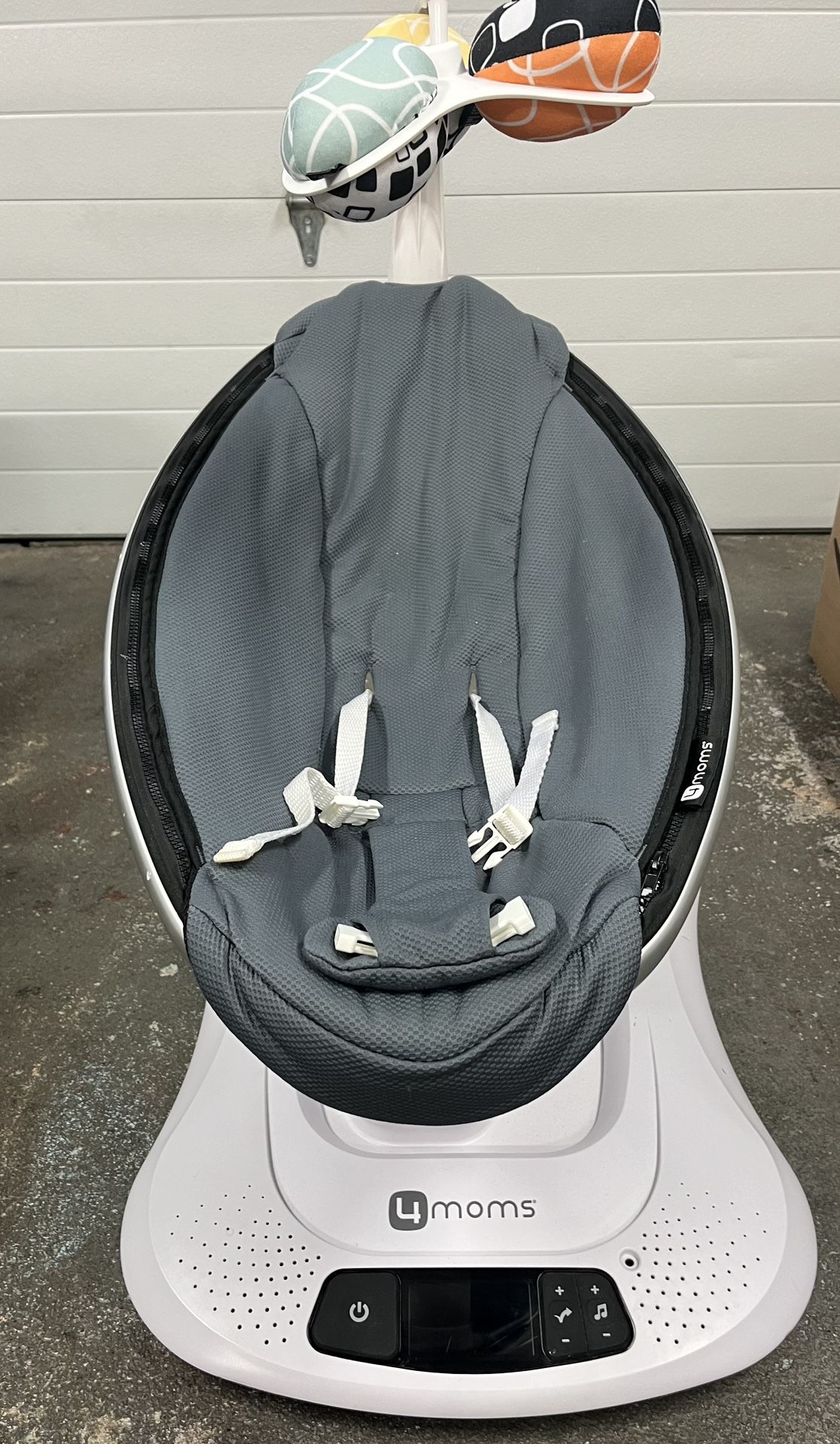 MamaRoo Baby Swing
