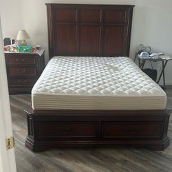 Cherry wood King sized bed with 2 drawers 