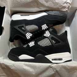 AIR JORDAN 4 WHITE THUNDERS
