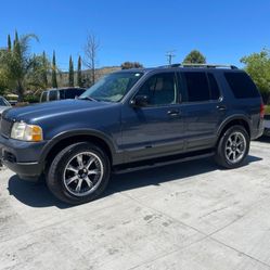 2003 Ford Explorer