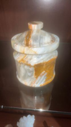 Onyx jar