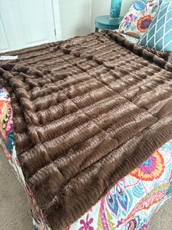 Soft throw