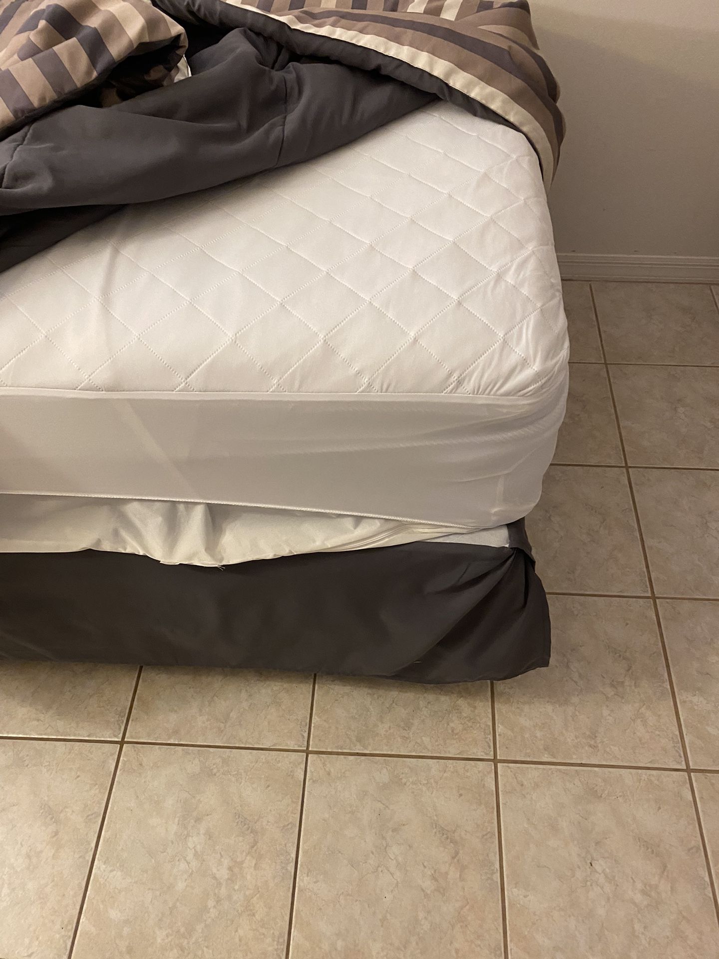 Twin Matress Set 