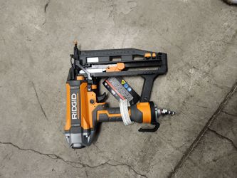 Nail gun