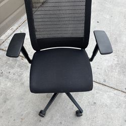 Steelcase Think CHAIR- Desk office gaming chair