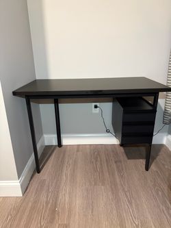 Herman Miller Mode Desk