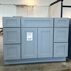 48'' bathroom vanity (both sides drawers)