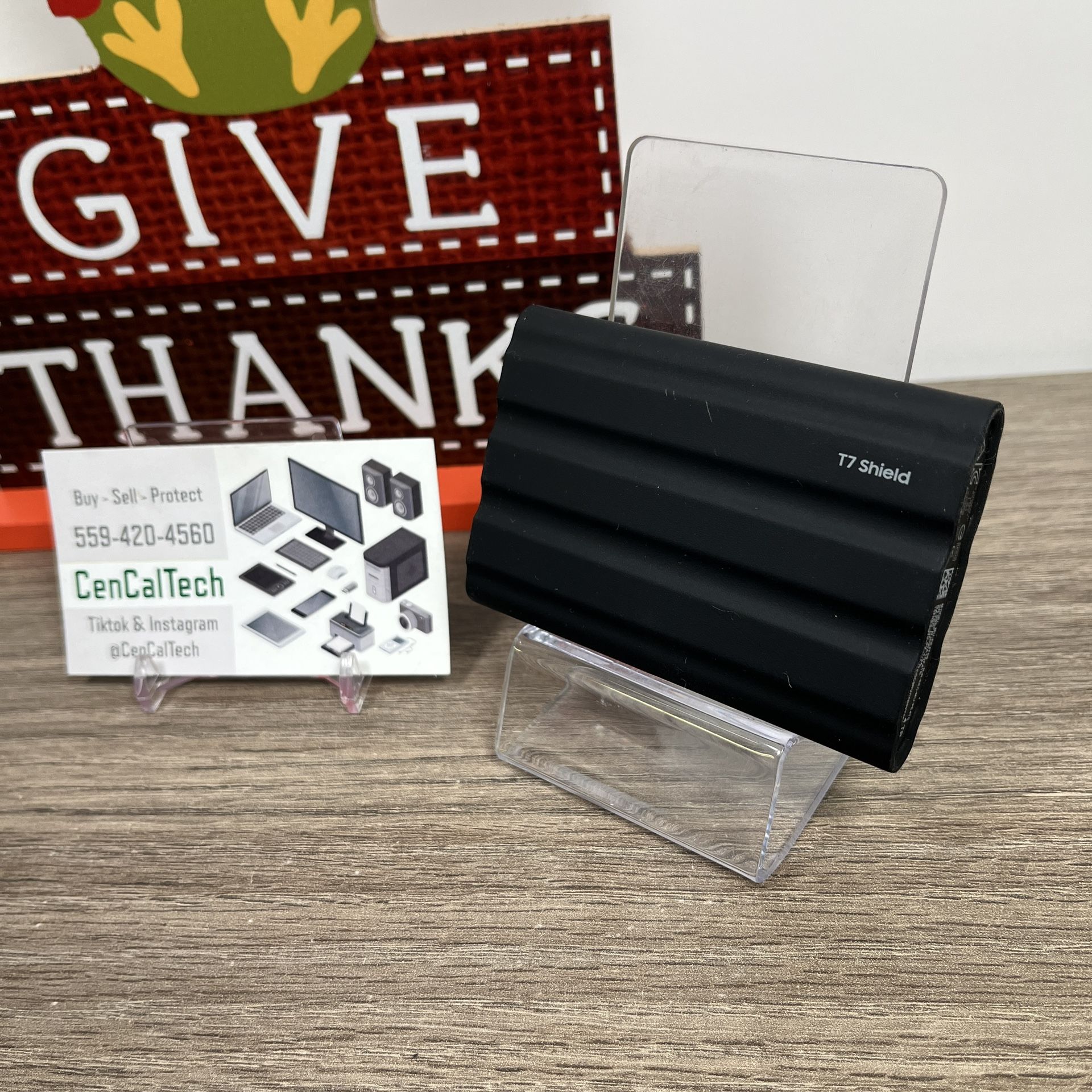SAMSUNG T7 Shield 4TB Portable SSD - Rugged, 1050MB/s