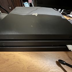 PS4 Pro, 1TB, Used