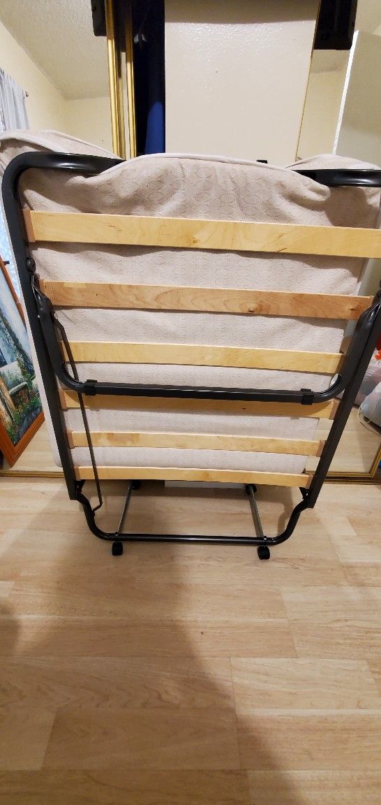Folding Bed
