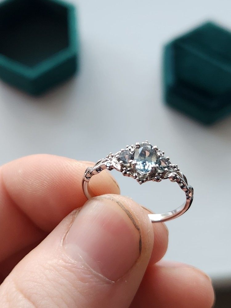 Engagement Ring W Wedding Band