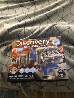 Toys Discovery engine kit