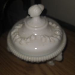 Vintage 1950 Milk Glass Candy dish 