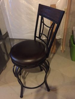 Bar stool