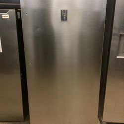 Insignia 17 cu.ft. Garage Ready Convertible Upright Freezer in Stainless Steel