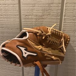 Mizuno Outfielder Baseball mitt