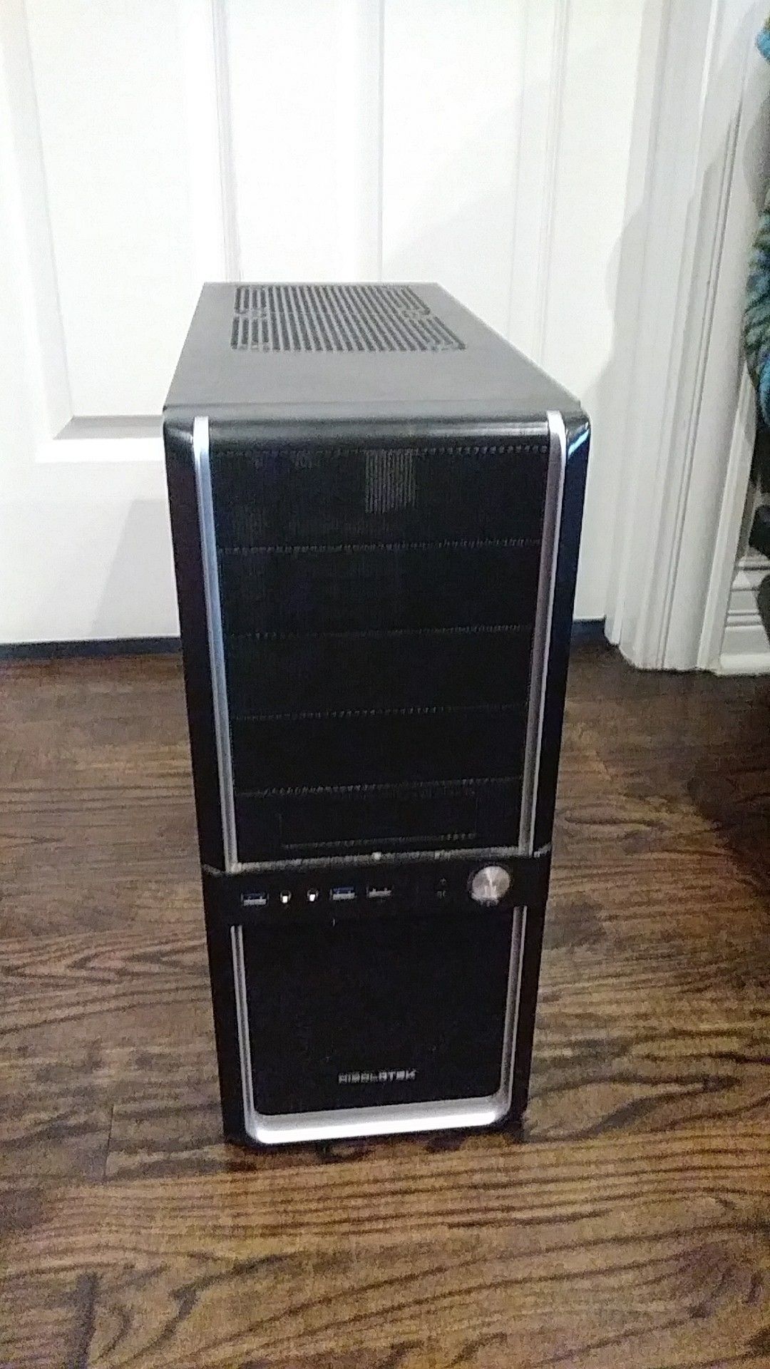 Diablotek EVO III ATX Mid-Tower Computer Case - Black
