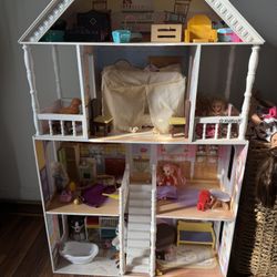 Wood Dollhouse