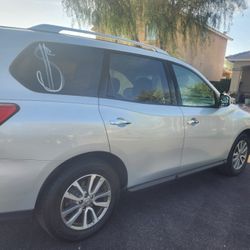 2015 Nissan Pathfinder