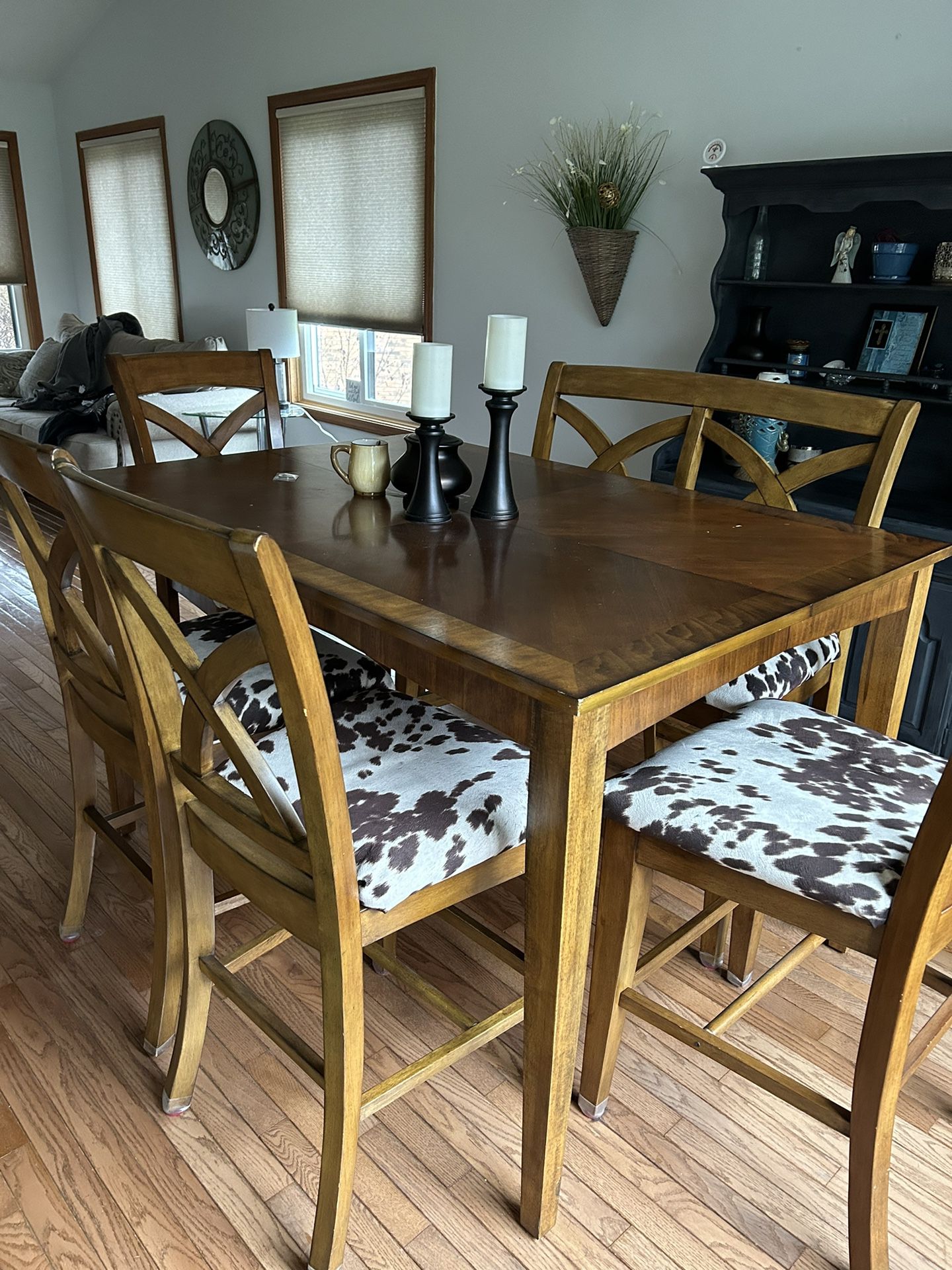 Dining Room Table With 4 Chairs And Bench