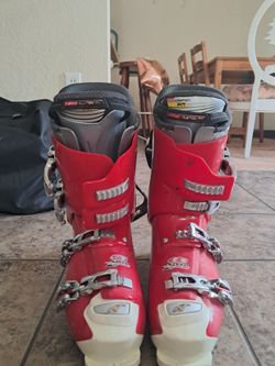 ski boots Nordica