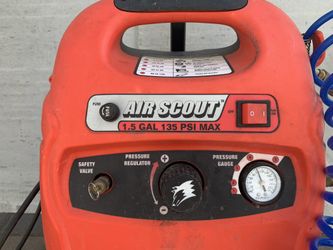 Compressor  Husky 1.5 GAL  135 Psi Max Red Color