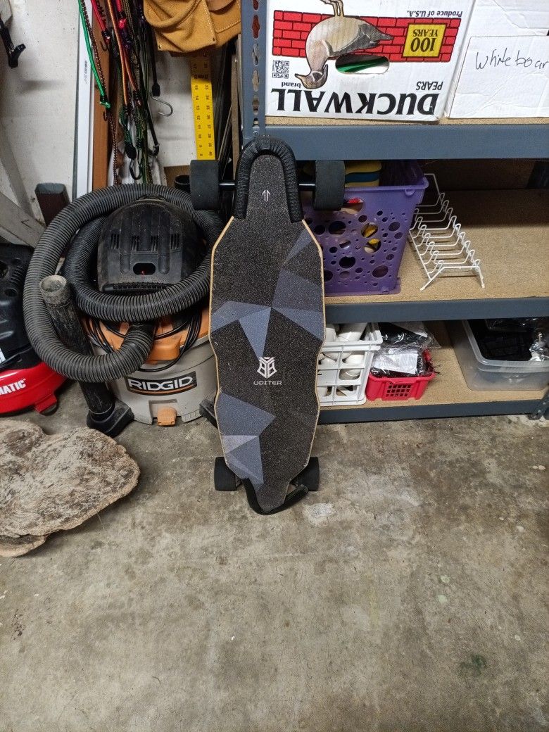 Uditer Electric Skateboard
