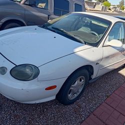 1998 Ford Taurus