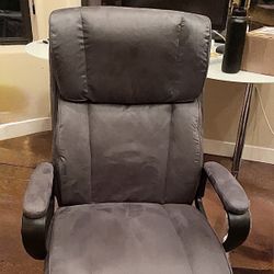 Gray Ergonomic Swivel Office Chair