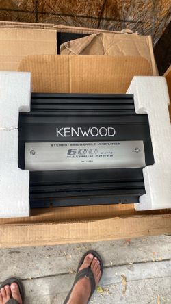 Kenwood 600 watts amp