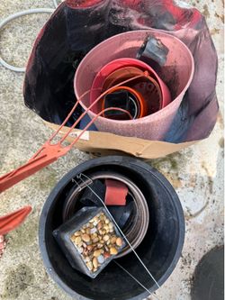 Free plastic garden pots