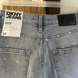 NEW Sz 25 And 26 DKNY Rhinestone Wide Leg. SALE. Only $10 Each 🍀