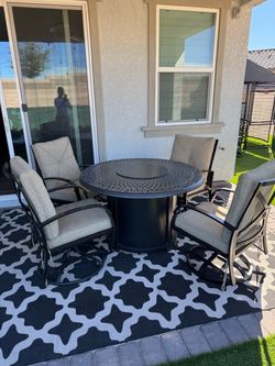 Out door table with 4 chairs