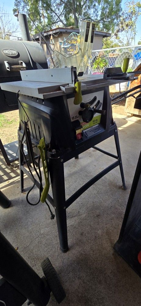 Craftsman 10in Table Saw 