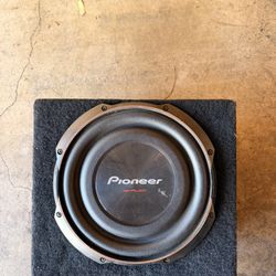 Pioneer TS-SW3002S4 and Crunch Powerone P1-5050.5 Car Amplifier