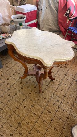 Victoria Era Walnut “turtle top” Parlor Table