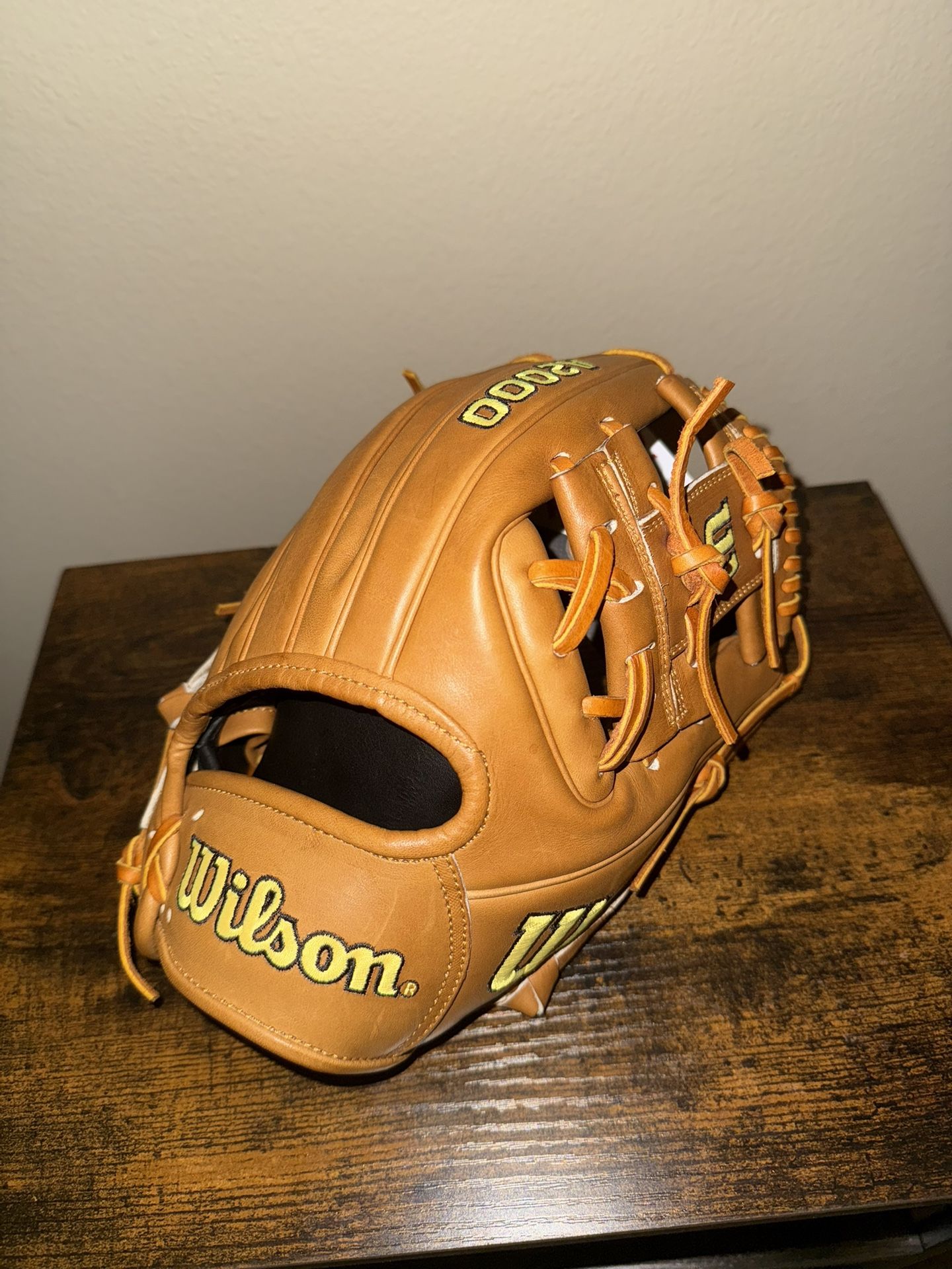 Wilson A2000 1786 11.5” Baseball Glove